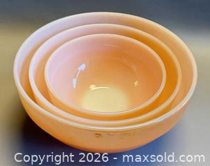 MaxSold Auction: Vintage Anchor Hocking Fire King Lusterware Nesting Mixing Bowls (Set of 3) - Toronto (Ontario, Canada) PARTNER MANAGED Reseller Online Auction - Queen Street West