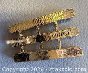 MaxSold Auction: Vintage Signed Butler 14K Yellow Gold Stud Earrings & Open Cuff Necklace Set - Marked  - Toronto (Ontario, Canada) PARTNER MANAGED Reseller Online Auction - Queen Street West