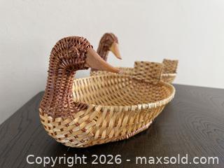 MaxSold Auction: 80s 90s Vintage Wicker Baskets  - San Jose (California, USA) SELLER MANAGED Estate Sale Online Auction - South 16th Street