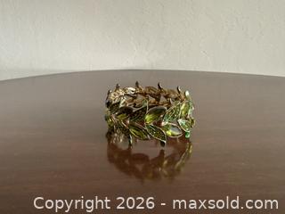 MaxSold Auction: Vintage Green Leaf Bracelet. Beautiful Piece!  - San Jose (California, USA) SELLER MANAGED Estate Sale Online Auction - South 16th Street