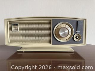 MaxSold Auction: Vintage Mid Century Radio  - San Jose (California, USA) SELLER MANAGED Estate Sale Online Auction - South 16th Street