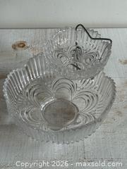 MaxSold Auction: Heavy Clear Glass Flower Shaped Chip and Dip Stacked Bowl Set - Kingston (Ontario, Canada) SELLER MANAGED Downsizing Online Auction - Bishop Street