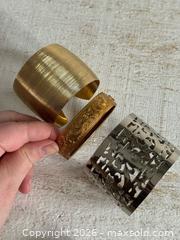 MaxSold Auction: Mixed Lot of Bracelet Cuffs and Bangles - Kingston (Ontario, Canada) SELLER MANAGED Downsizing Online Auction - Bishop Street