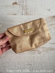 MaxSold Auction: Oscar De La Renta Perfume Mini Cosmetics Bag - Kingston (Ontario, Canada) SELLER MANAGED Downsizing Online Auction - Bishop Street