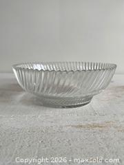 MaxSold Auction: Vintage Clear Glass Swirled Medium Sized Serving Bowl - Kingston (Ontario, Canada) SELLER MANAGED Downsizing Online Auction - Bishop Street
