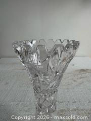 MaxSold Auction: Vintage Crystal Clear Industries Bud Vase Pinwheels and Stars - Clear Glass Vase - Kingston (Ontario, Canada) SELLER MANAGED Downsizing Online Auction - Bishop Street