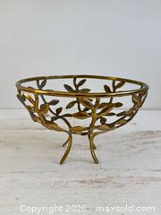 MaxSold Auction: Vintage Large Brass Connected Leaf Bowl Holder  - Kingston (Ontario, Canada) SELLER MANAGED Downsizing Online Auction - Bishop Street