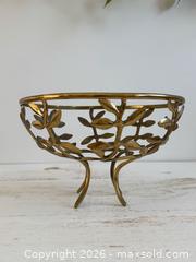 MaxSold Auction: Vintage Large Brass Connected Leaf Bowl Holder  - Kingston (Ontario, Canada) SELLER MANAGED Downsizing Online Auction - Bishop Street