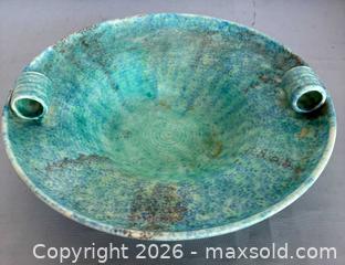 MaxSold Auction: Mottled Blue Centerpiece Bowl - Toronto (Ontario, Canada) PARTNER MANAGED Reseller Online Auction - Queen Street West