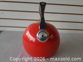 MaxSold Auction: Nambe Red Whistling Tea Kettle with Wood Handle - Toronto (Ontario, Canada) PARTNER MANAGED Reseller Online Auction - Queen Street West