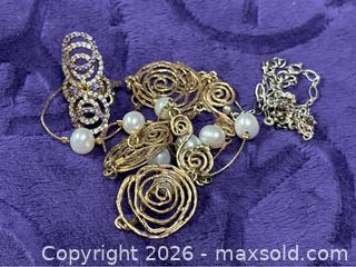 MaxSold Auction: Sterling Silver .925  1.11 OZ. SCRAP Broken Necklace AND Broken Bracelet / Ring Missing stone - Idaho Springs (Colorado, USA) PARTNER MANAGED Estate Sale Online Auction - Idaho Street