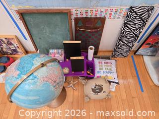 MaxSold Auction: Chalk Board, Floor Globe, World Map, Crafts & More - Sparks Glencoe (Maryland, USA) PARTNER MANAGED Downsizing Online Auction - Sparks Station Road