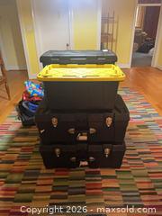 MaxSold Auction: Lot of Five Hard Plastic Storage Totes with Latch Locks and One Storage Bin  - Sparks Glencoe (Maryland, USA) PARTNER MANAGED Downsizing Online Auction - Sparks Station Road