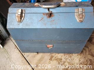 MaxSold Auction: Beach Toolbox & Random Bits - East Zorra-Tavistock (Ontario, Canada) SELLER MANAGED Downsizing Online Auction - Highway 59 Lot 92