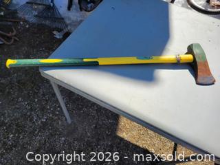 MaxSold Auction: Heavy Duty Axe - East Zorra-Tavistock (Ontario, Canada) SELLER MANAGED Downsizing Online Auction - Highway 59 Lot 92