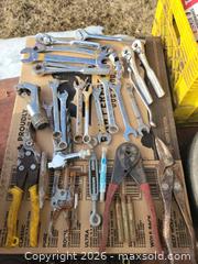 MaxSold Auction: Husky Gray Williams Mastercraft Craftsman Random Tool Lot - East Zorra-Tavistock (Ontario, Canada) SELLER MANAGED Downsizing Online Auction - Highway 59 Lot 92