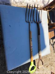 MaxSold Auction: lot of 2 Pitchforks - East Zorra-Tavistock (Ontario, Canada) SELLER MANAGED Downsizing Online Auction - Highway 59 Lot 92