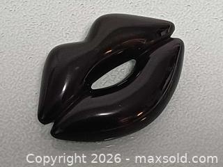 MaxSold Auction: Vintage Black Bakelite Lips Brooch - Toronto (Ontario, Canada) PARTNER MANAGED Reseller Online Auction - Queen Street West