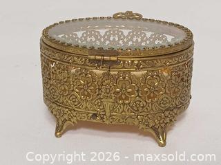 MaxSold Auction: Vintage Hollywood Regency Brass Filigree and Glass Jewelry Casket Box - Toronto (Ontario, Canada) PARTNER MANAGED Reseller Online Auction - Queen Street West