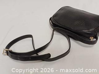MaxSold Auction: Vintage Lanvin Paris Black Leather Small Crossbody Bag - Toronto (Ontario, Canada) PARTNER MANAGED Reseller Online Auction - Queen Street Wt.