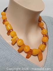 MaxSold Auction: Vintage Nature Amber and Bakelite Beads Necklace - Toronto (Ontario, Canada) PARTNER MANAGED Reseller Online Auction - Queen Street West