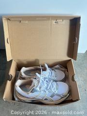 MaxSold Auction: ASICS 6.5 7.5 Shoes S  - Vancouver (British Columbia, Canada) SELLER MANAGED Estate Sale Online Auction -  East 7th Avenue (STORAGE)