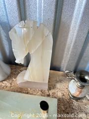 MaxSold Auction: Onyx Decorative Lot  - Vancouver (British Columbia, Canada) SELLER MANAGED Estate Sale Online Auction -  East 7th Avenue (STORAGE)