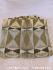 MaxSold Auction: Blankets B - Toronto (Ontario, Canada) Downsizing Online Auction - Kimbark Blvd 