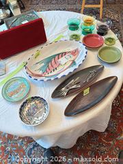 MaxSold Auction: Bowls Plus B  - Toronto (Ontario, Canada) Downsizing Online Auction - Kimbark Blvd 