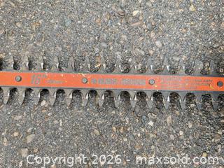 MaxSold Auction: Gardening B - Toronto (Ontario, Canada) Downsizing Online Auction - Kimbark Blvd 
