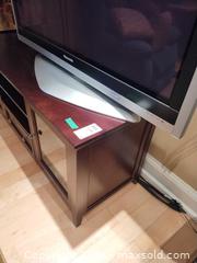 MaxSold Auction: Geovin Cabinet D - Toronto (Ontario, Canada) Downsizing Online Auction - Kimbark Blvd 
