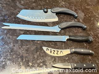 MaxSold Auction: Henkels Cutting Utensils and More B - Toronto (Ontario, Canada) Downsizing Online Auction - Kimbark Blvd 
