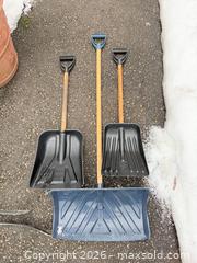 MaxSold Auction: Hockey sticks and shovel B - Toronto (Ontario, Canada) Downsizing Online Auction - Kimbark Blvd 