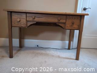 MaxSold Auction: Oak Desk D - Toronto (Ontario, Canada) Downsizing Online Auction - Kimbark Blvd 