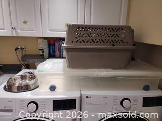 MaxSold Auction: Pet Supplies B - Toronto (Ontario, Canada) Downsizing Online Auction - Kimbark Blvd 