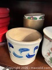 MaxSold Auction: Plant Pots B  - Toronto (Ontario, Canada) Downsizing Online Auction - Kimbark Blvd 