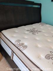 MaxSold Auction: Queen Size Bed D - Toronto (Ontario, Canada) Downsizing Online Auction - Kimbark Blvd 