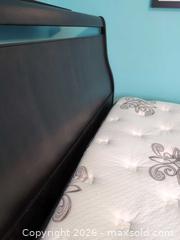 MaxSold Auction: Queen Size Bed D - Toronto (Ontario, Canada) Downsizing Online Auction - Kimbark Blvd 