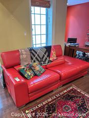 MaxSold Auction: Sectional Sofa D  - Toronto (Ontario, Canada) Downsizing Online Auction - Kimbark Blvd 