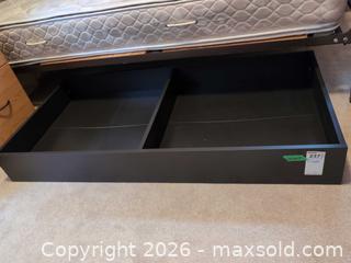 MaxSold Auction: Storage Drawer C - Toronto (Ontario, Canada) Downsizing Online Auction - Kimbark Blvd 