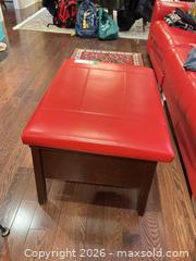 MaxSold Auction: Table and More D  - Toronto (Ontario, Canada) Downsizing Online Auction - Kimbark Blvd 