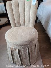 MaxSold Auction: Vanity Chair C - Toronto (Ontario, Canada) Downsizing Online Auction - Kimbark Blvd 