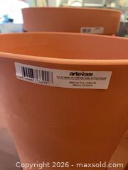 MaxSold Auction: ArteVasi Terracotta Plant Pots, Medium (Set of 4) - Coquitlam (British Columbia, Canada) SELLER MANAGED Reseller Online Auction - Robson Drive