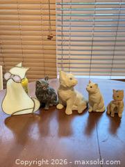 MaxSold Auction: Lot of 5 Cat Figurines & Stained Glass Ornaments - Coquitlam (British Columbia, Canada) SELLER MANAGED Reseller Online Auction - Robson Drive