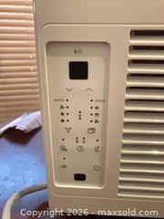 MaxSold Auction: Midea Window Air Conditioner, 120V Corded, White, Electronic Controls - Coquitlam (British Columbia, Canada) SELLER MANAGED Reseller Online Auction - Robson Drive