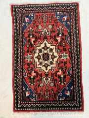 MaxSold Auction: PERSIAN MAT  - Toronto (Ontario, Canada) PARTNER MANAGED Reseller Online Auction - Roehampton Avenue