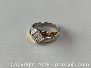 MaxSold Auction: 14K Two-Tone Gold Men's Ring with Diamonds - Merrickville-Wolford (Ontario, Canada) PARTNER MANAGED Downsizing Online Auction - Kilmarnock Road