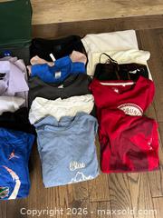 MaxSold Auction: Assorted clothing  - King (Ontario, Canada) SELLER MANAGED Moving Online Auction -  Wells Orchard Crescent