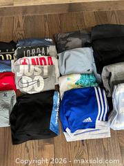 MaxSold Auction: Assorted clothing  - King (Ontario, Canada) SELLER MANAGED Moving Online Auction -  Wells Orchard Crescent