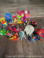 MaxSold Auction: Assorted toys  - King (Ontario, Canada) SELLER MANAGED Moving Online Auction -  Wells Orchard Crescent